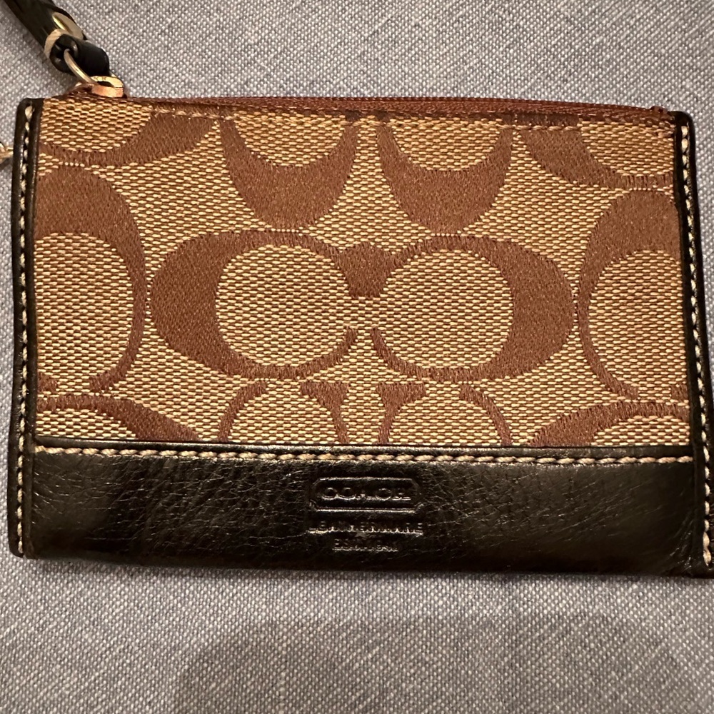 COACH Skinny Mini Coin Purse and ID Case - EUC - Picture 3 of 11